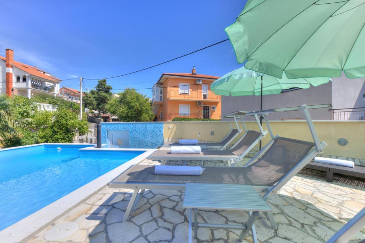 Villa Dalmare Novi Vinodolski Exteriör bild